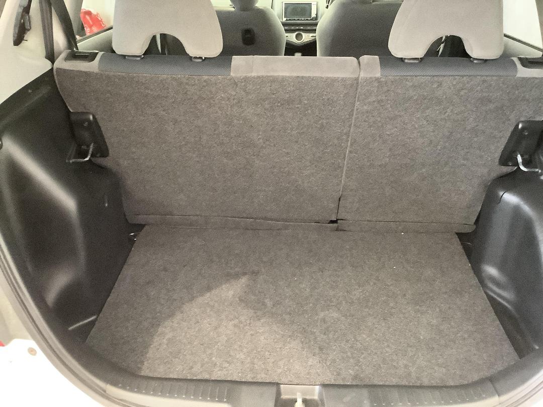 Photo '7' of Honda FIT Photo '7' of Honda FIT