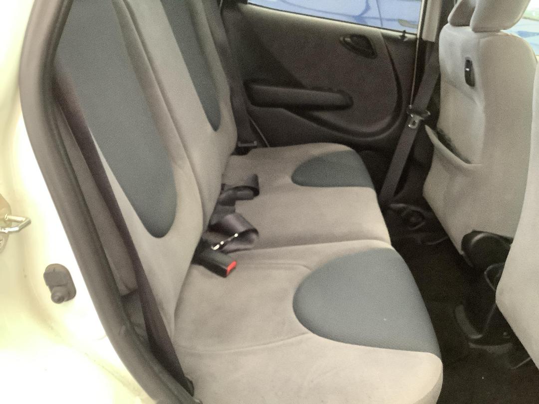 Photo '8' of Honda FIT Photo '8' of Honda FIT