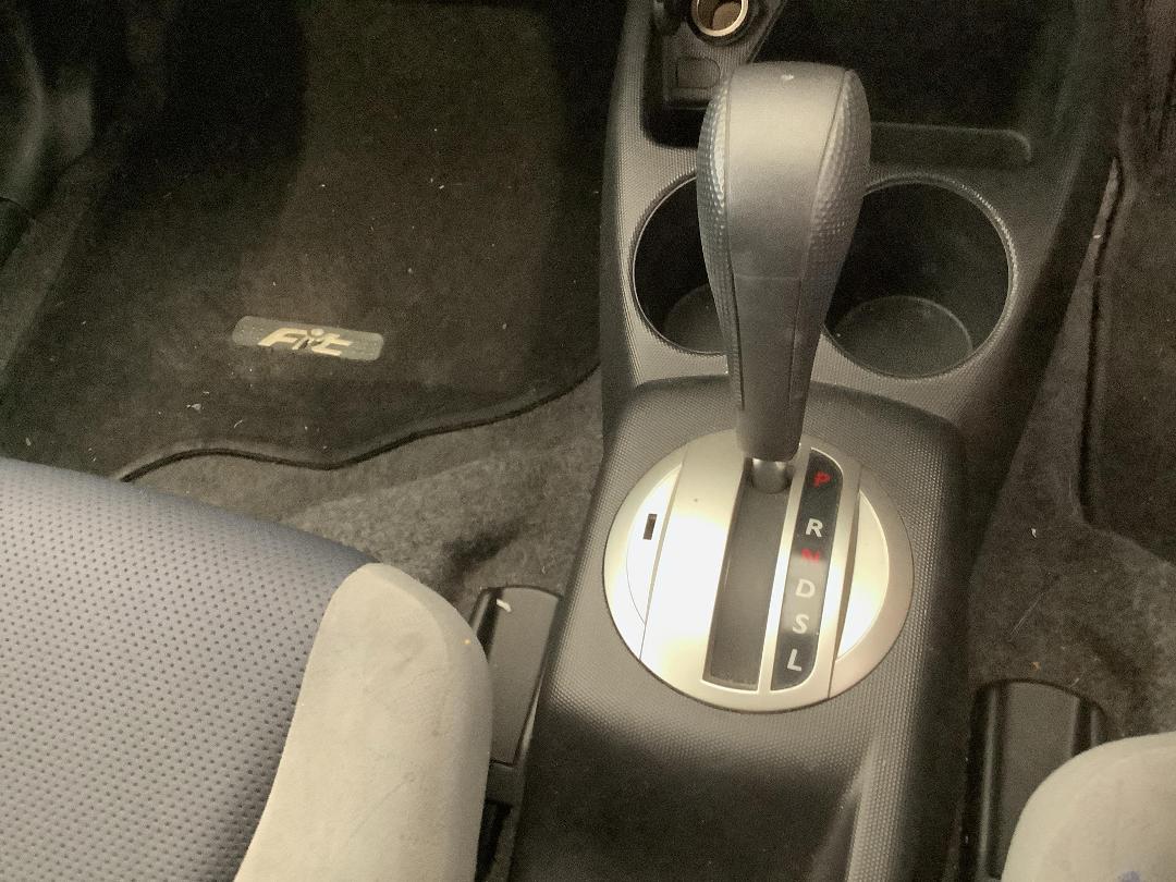 Photo '15' of Honda FIT Photo '15' of Honda FIT