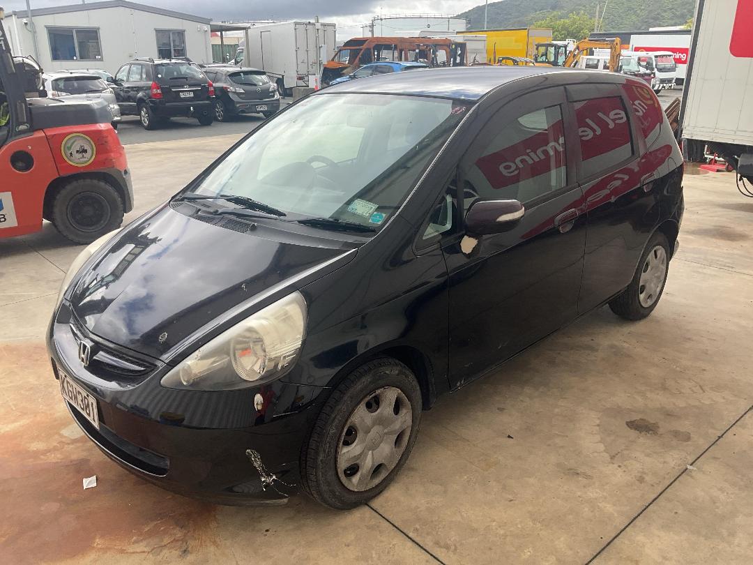 Photo '2' of Honda FIT Photo '2' of Honda FIT