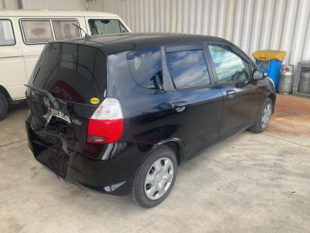 Photo '5' of Honda FIT Photo '5' of Honda FIT