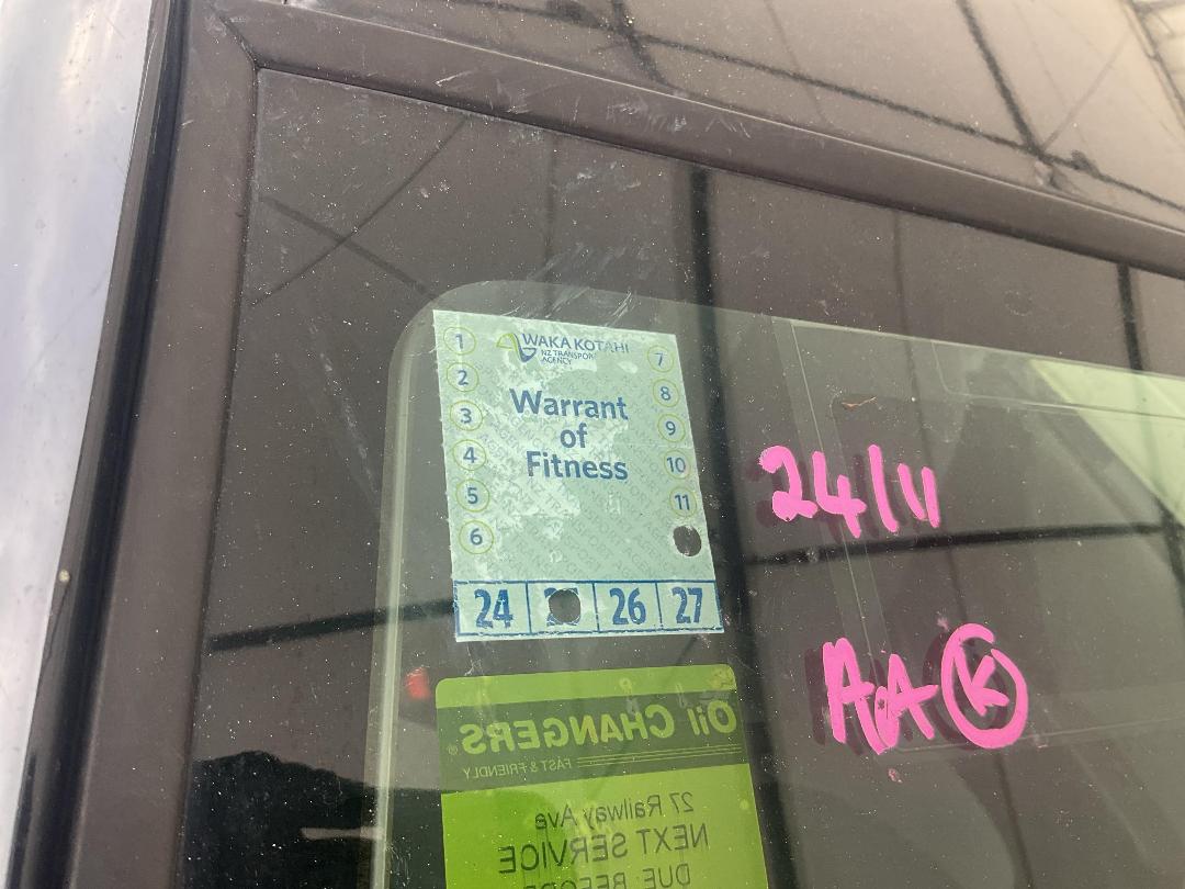 Photo '11' of Honda FIT Photo '11' of Honda FIT