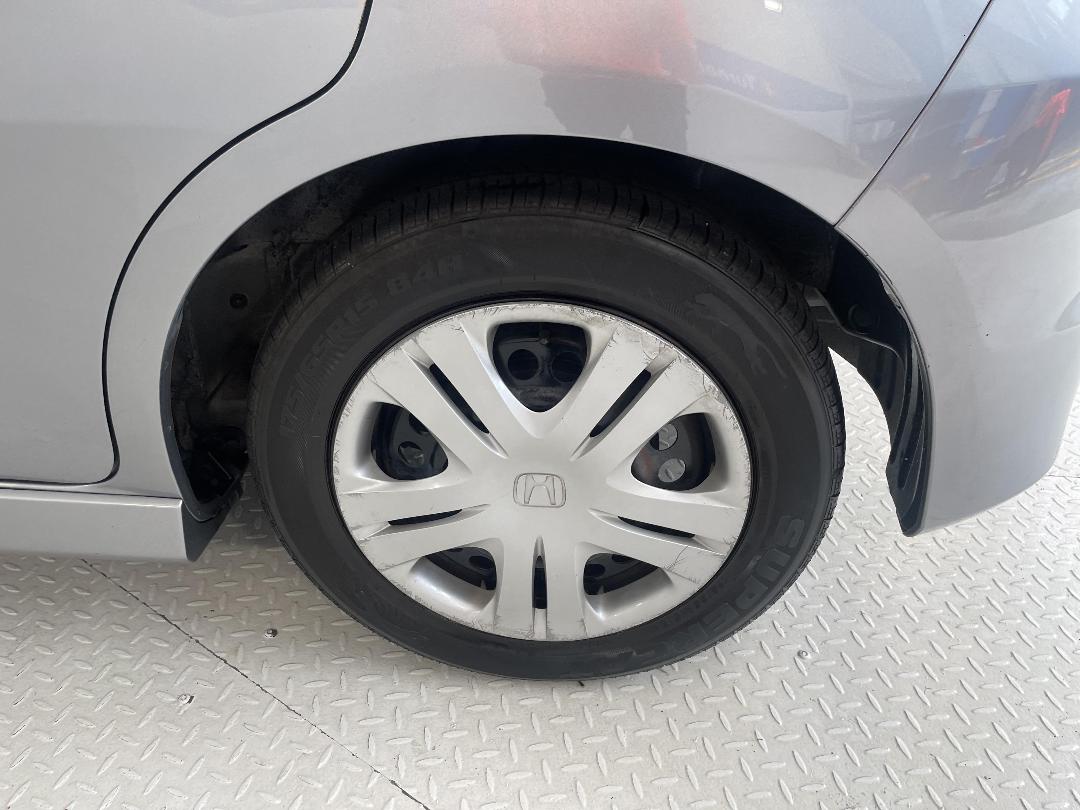 Photo '11' of Honda FIT