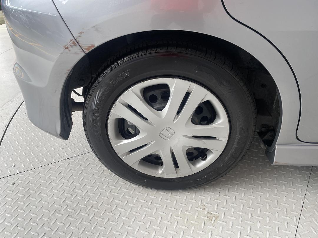 Photo '12' of Honda FIT