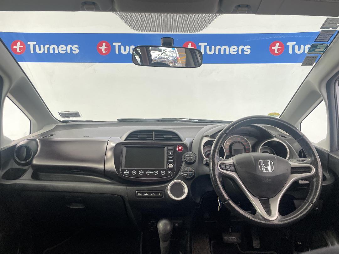 Photo '17' of Honda FIT