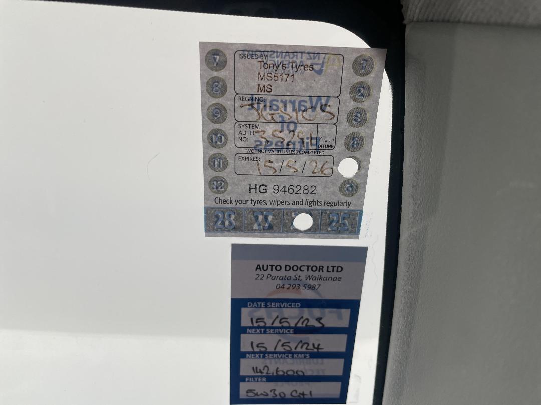 Photo '29' of Honda FIT