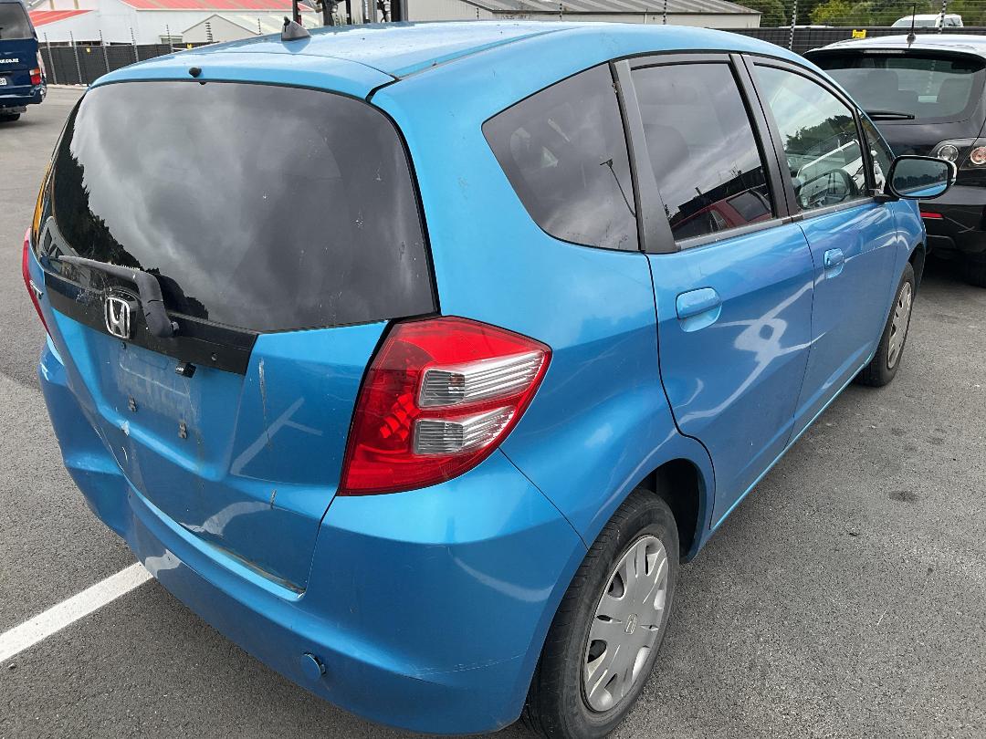 Photo '2' of Honda FIT Photo '2' of Honda FIT