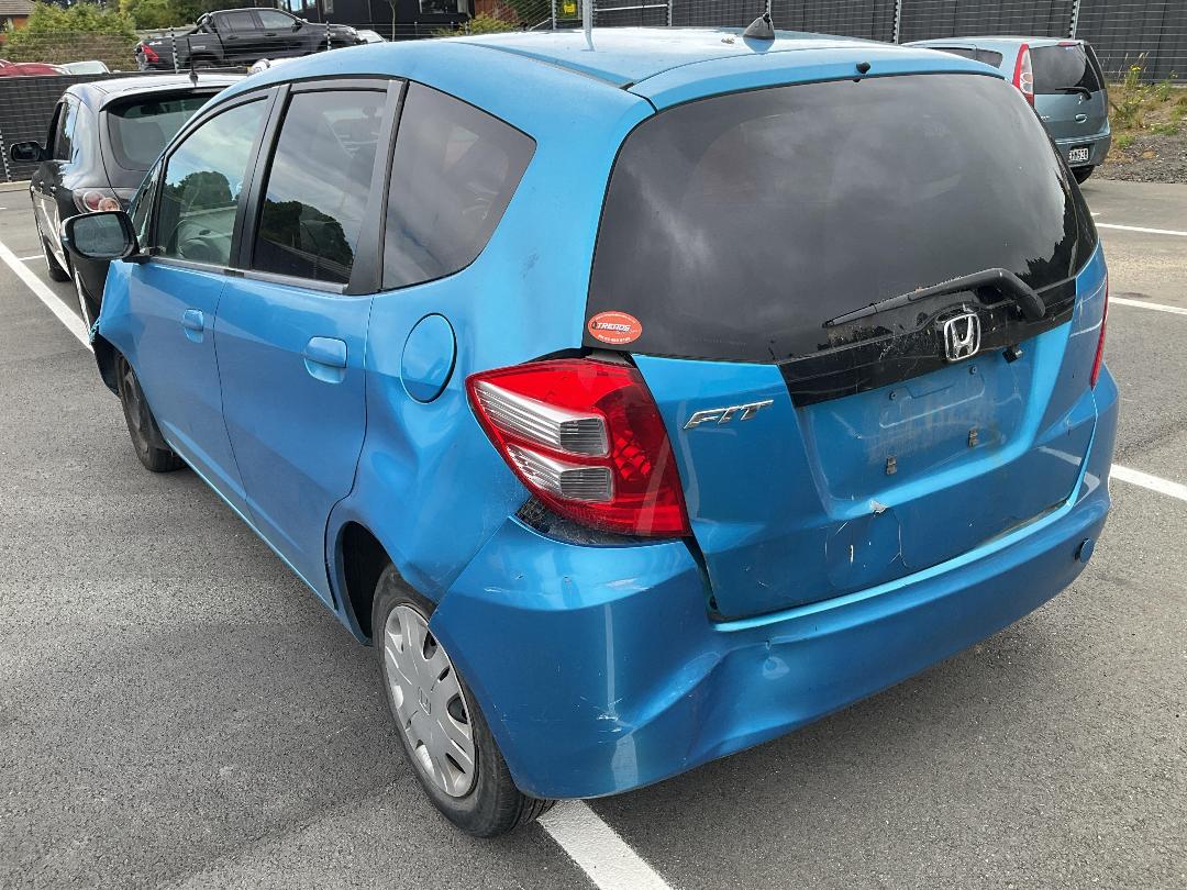 Photo '3' of Honda FIT Photo '3' of Honda FIT