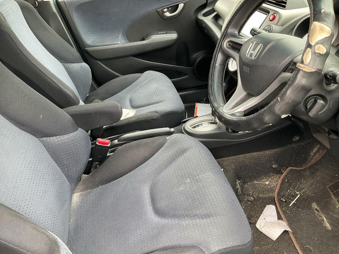 Photo '13' of Honda FIT Photo '13' of Honda FIT