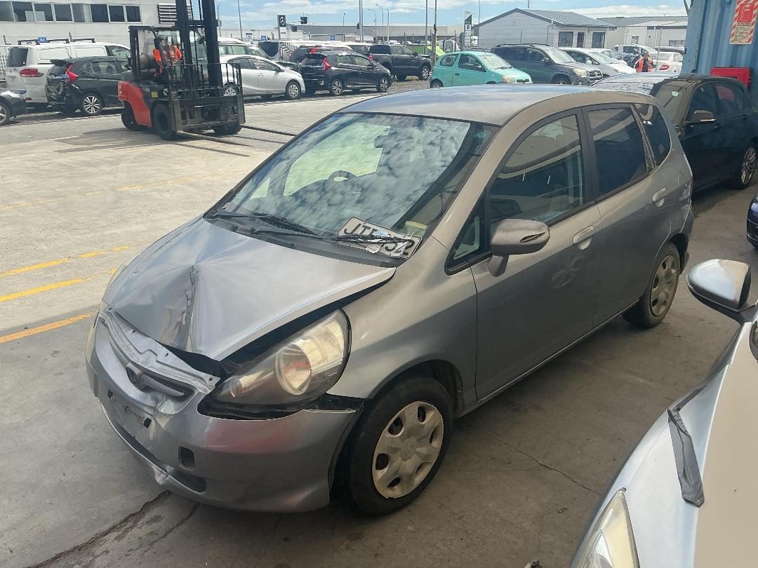 Photo '6' of Honda FIT