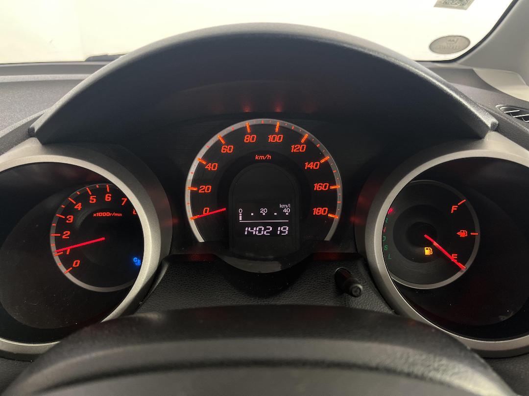 Photo '19' of Honda FIT