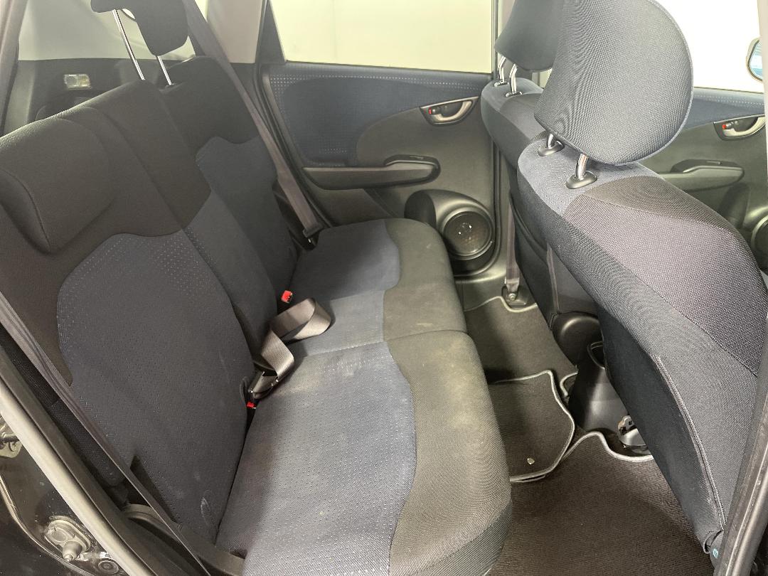 Photo '18' of Honda FIT