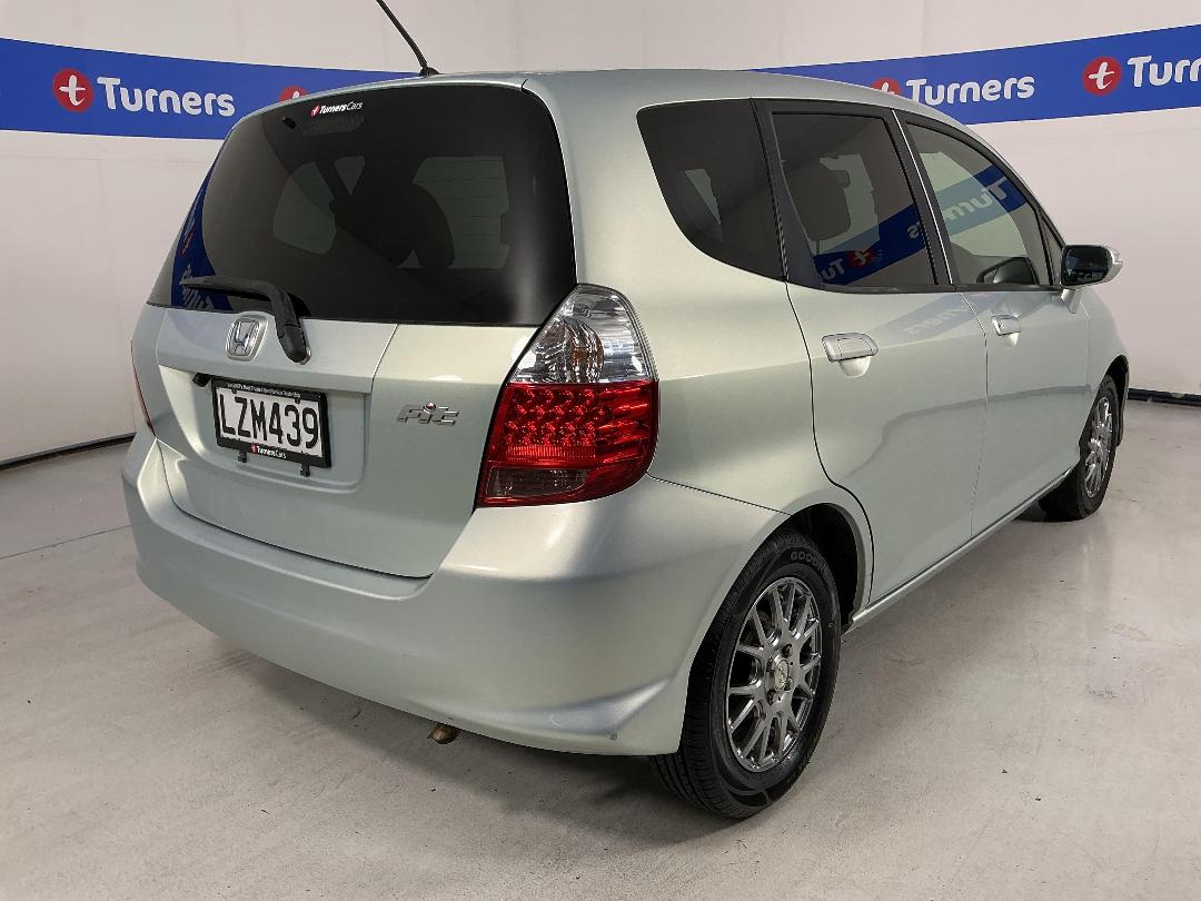 Photo '7' of Honda FIT Photo '7' of Honda FIT