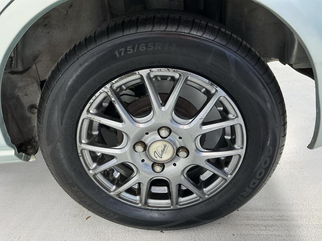 Photo '11' of Honda FIT Photo '11' of Honda FIT