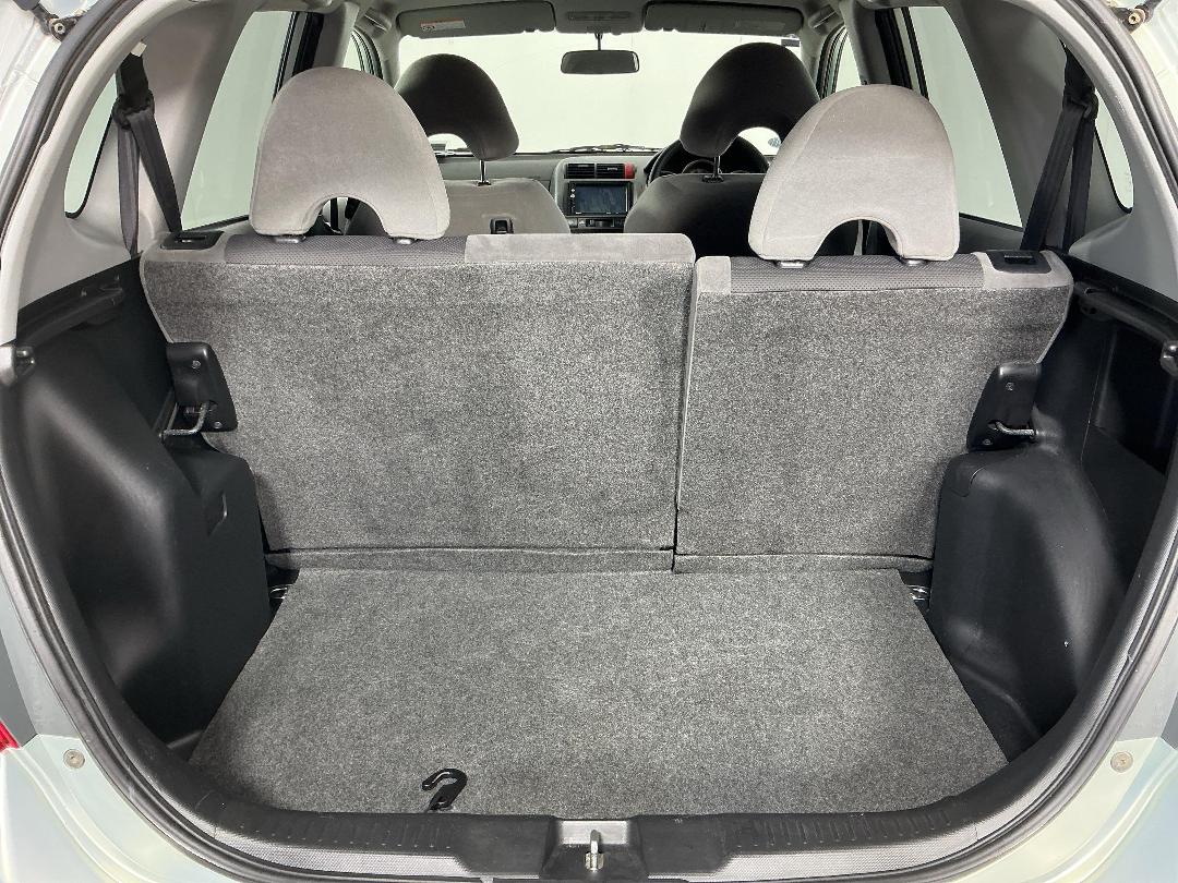 Photo '14' of Honda FIT Photo '14' of Honda FIT