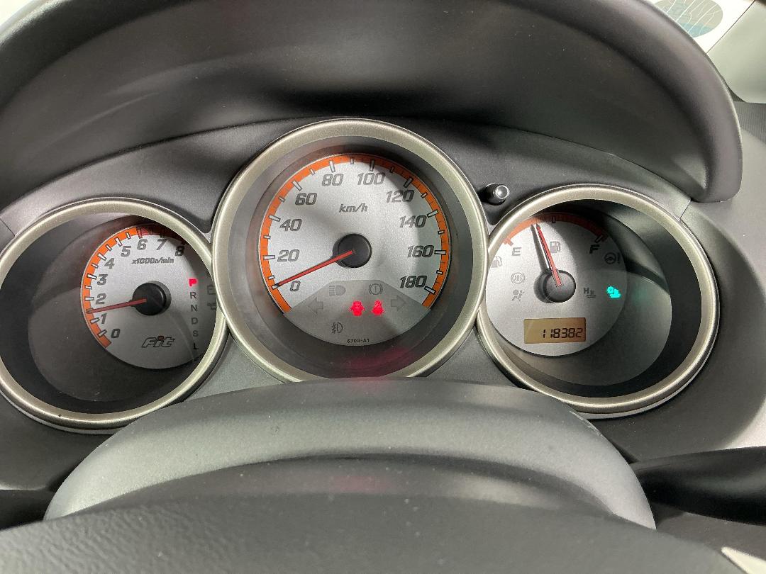 Photo '21' of Honda FIT Photo '21' of Honda FIT