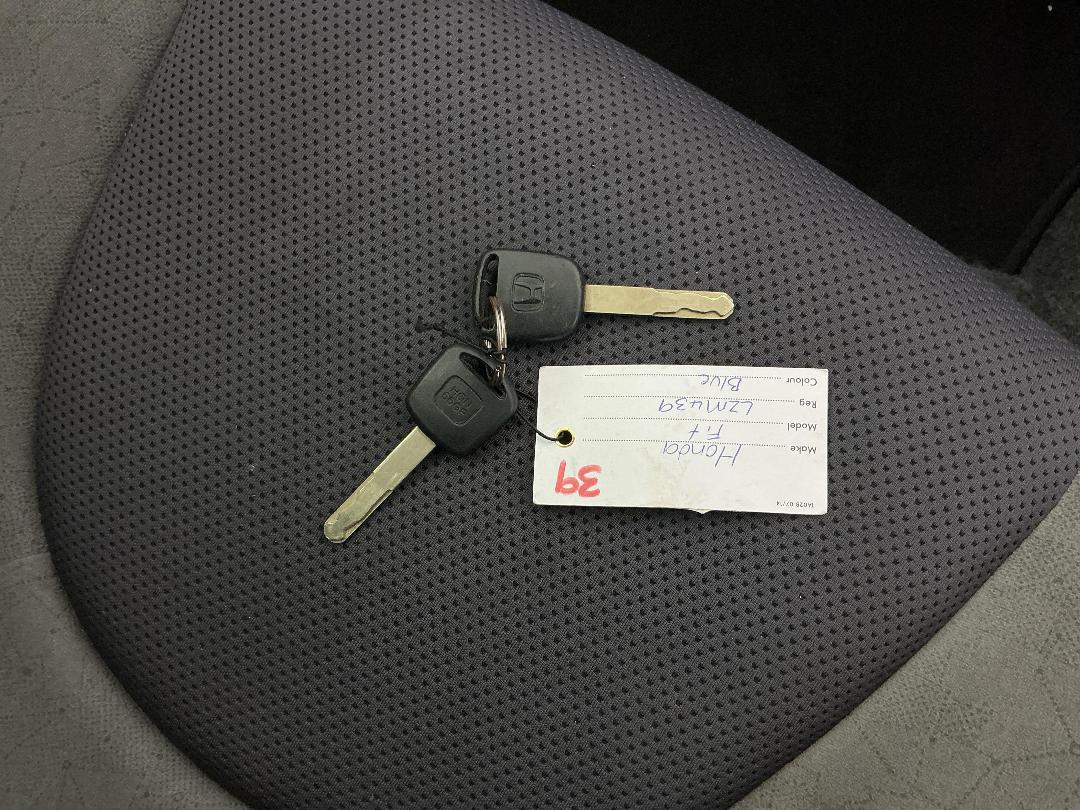 Photo '22' of Honda FIT Photo '22' of Honda FIT