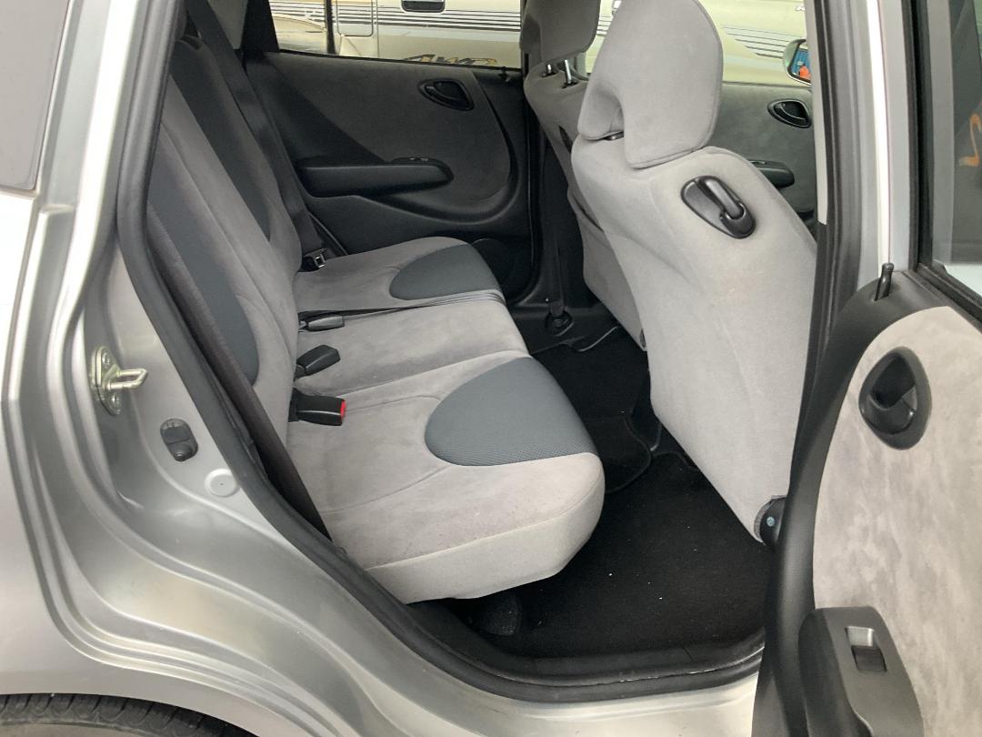 Photo '17' of Honda FIT Photo '17' of Honda FIT