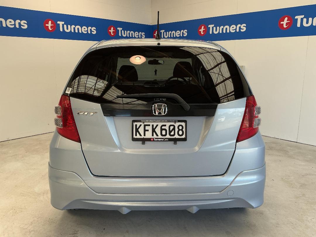 Photo '6' of Honda FIT