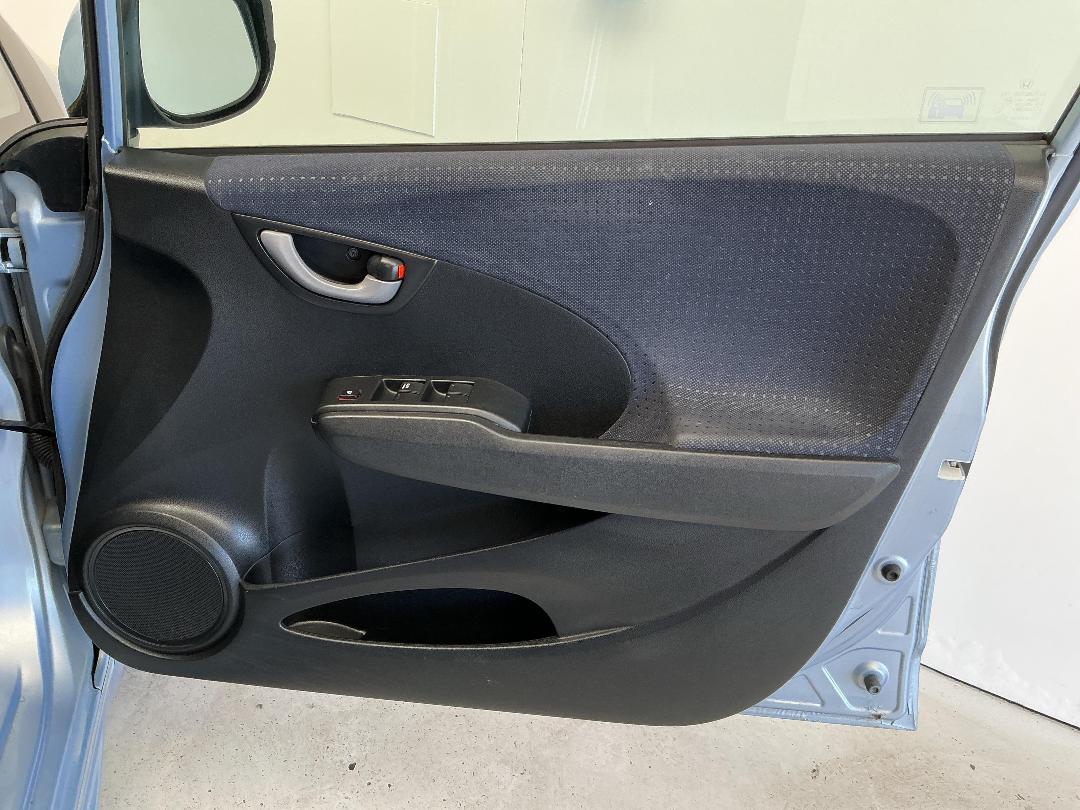 Photo '15' of Honda FIT