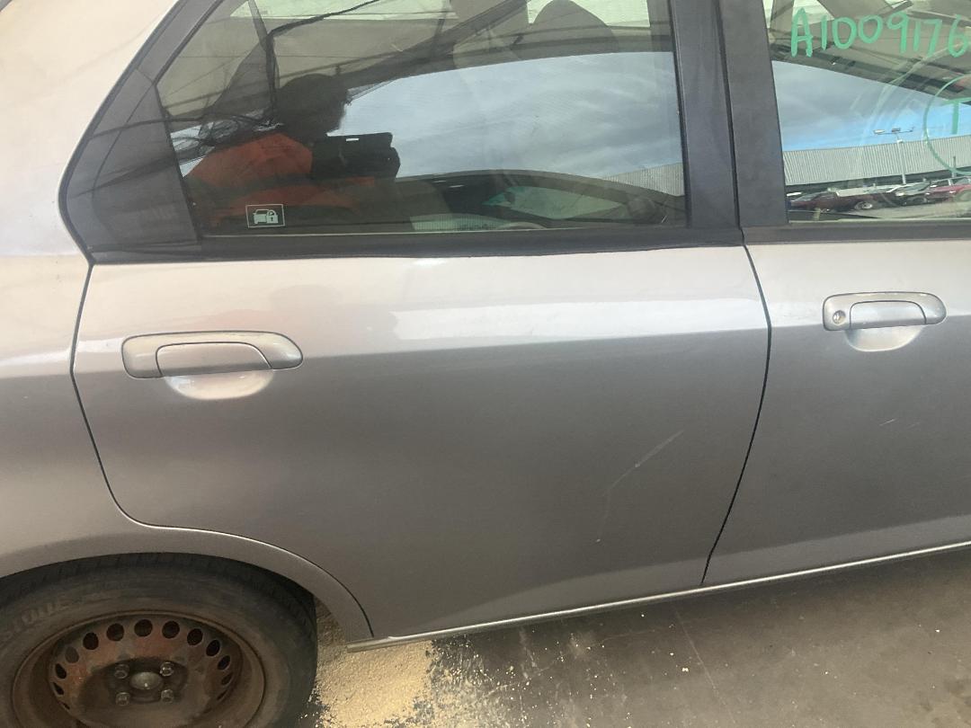 Photo '16' of Honda FIT Aria Photo '16' of Honda FIT Aria