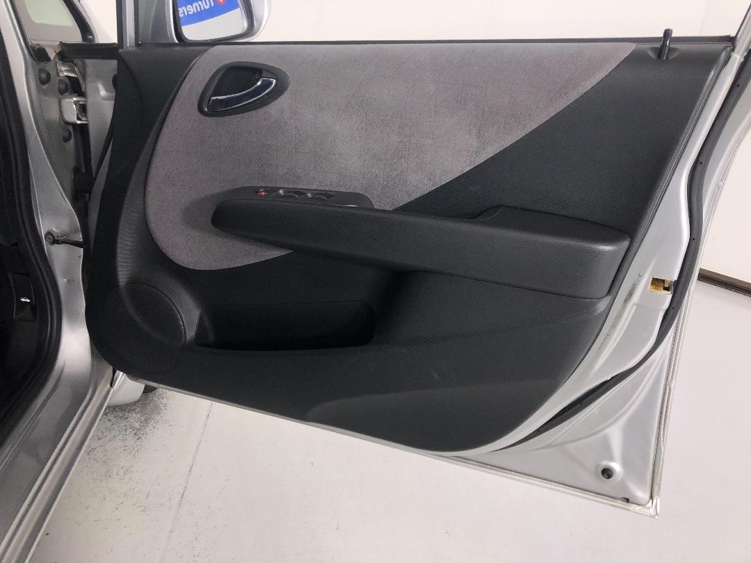 Photo '15' of Honda FIT Photo '15' of Honda FIT