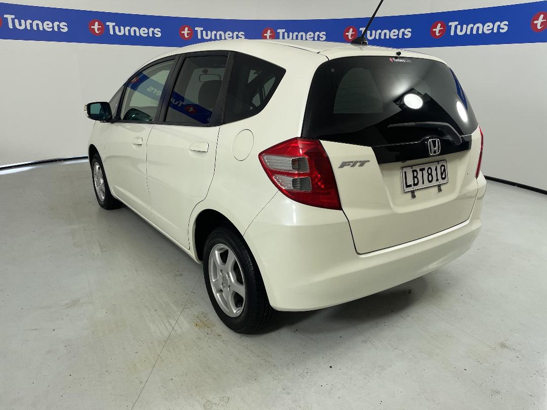 Photo '5' of Honda FIT Photo '5' of Honda FIT