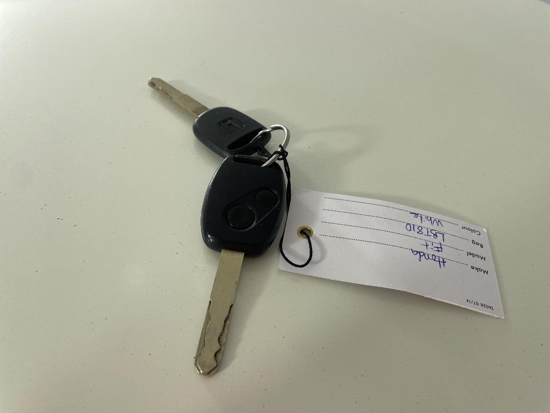 Photo '22' of Honda FIT Photo '22' of Honda FIT