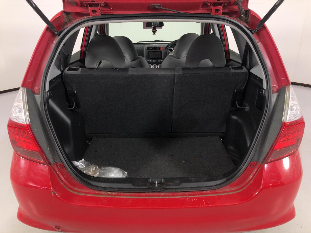 Photo '12' of Honda FIT