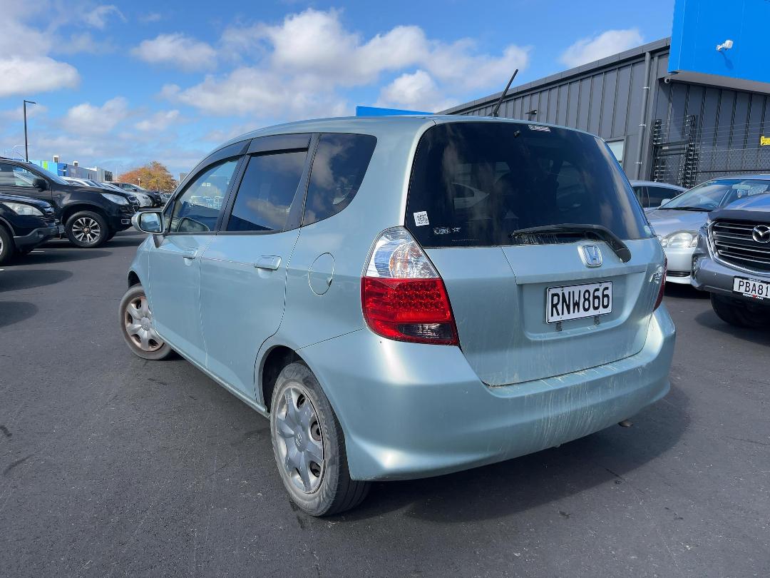 Photo '5' of Honda FIT Photo '5' of Honda FIT