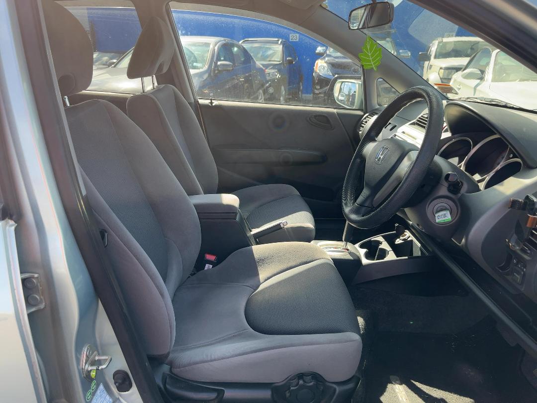 Photo '14' of Honda FIT Photo '14' of Honda FIT