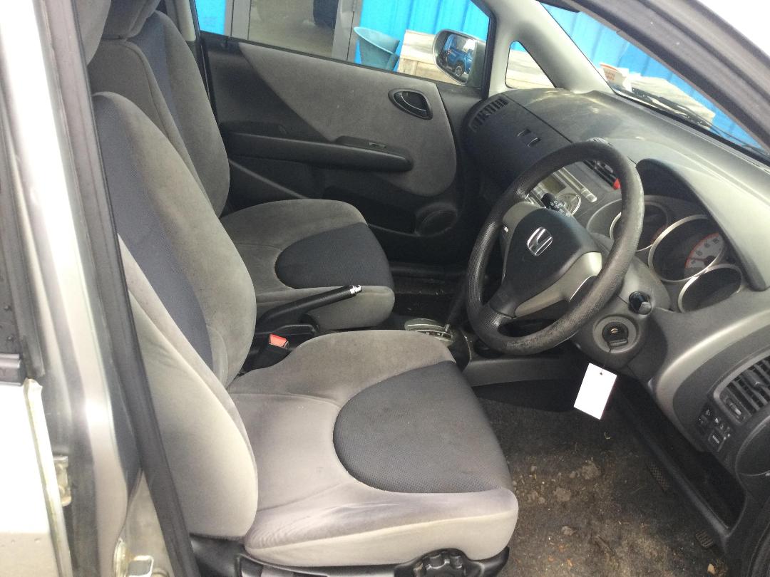 Photo '12' of Honda FIT