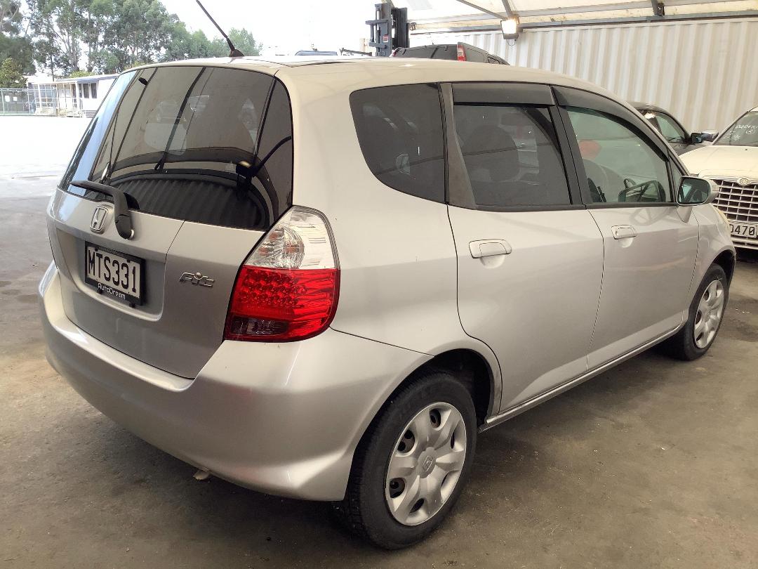 Photo '3' of Honda FIT