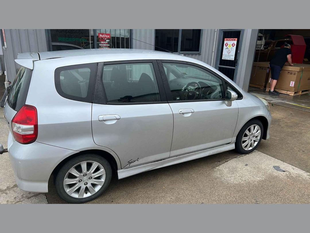 Photo '3' of Honda Jazz Sport Photo '3' of Honda Jazz Sport