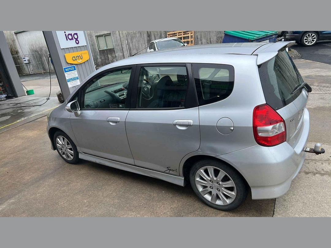 Photo '4' of Honda Jazz Sport Photo '4' of Honda Jazz Sport