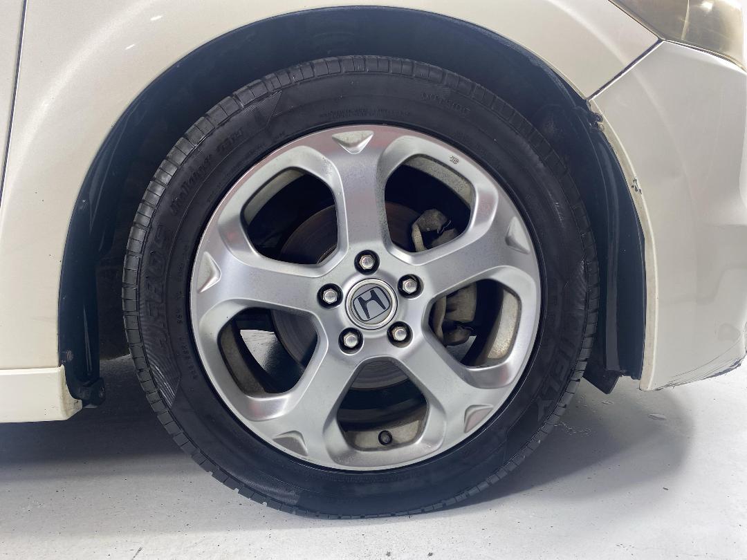 Photo '9' of Honda Stream Photo '9' of Honda Stream