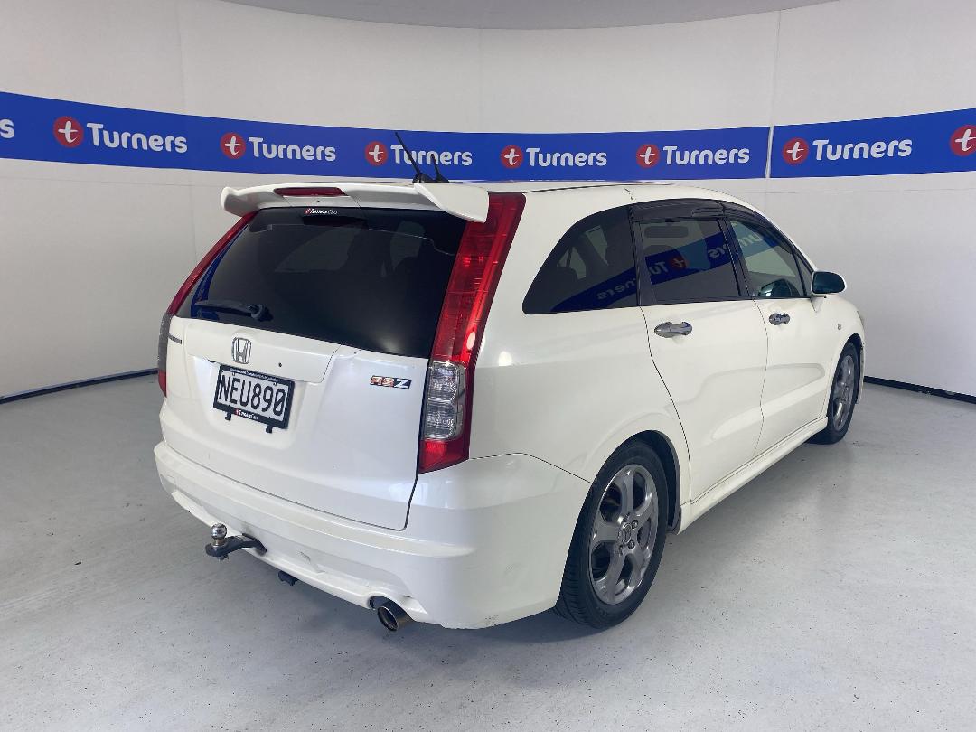 Photo '7' of Honda Stream Photo '7' of Honda Stream