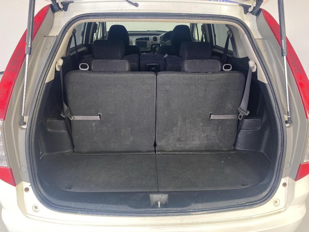 Photo '14' of Honda Stream Photo '14' of Honda Stream