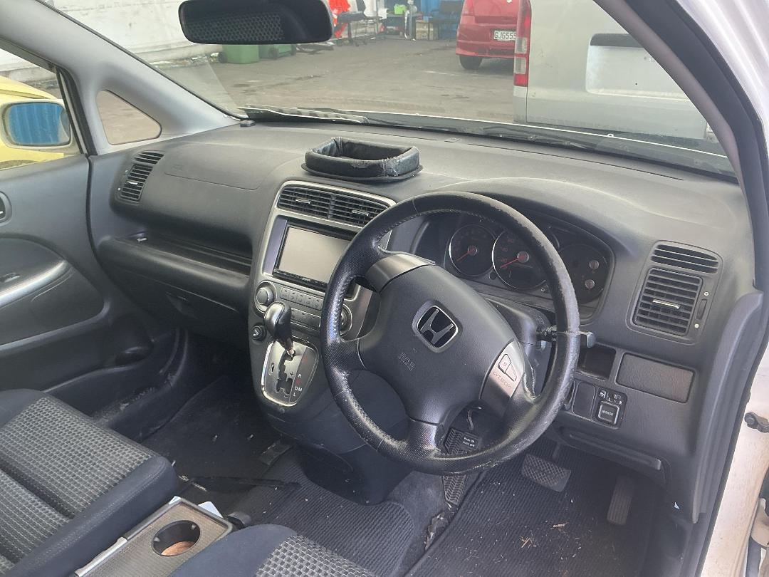 Photo '19' of Honda Stream