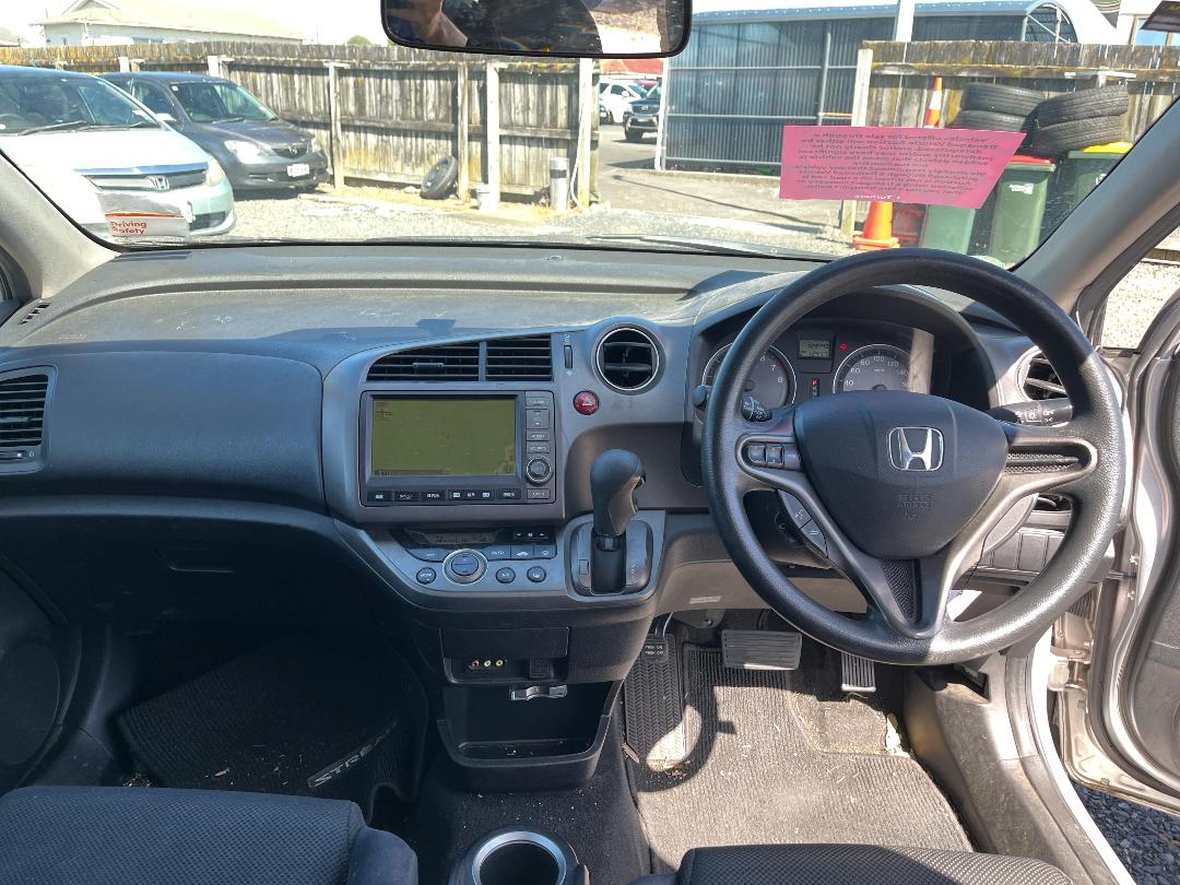 Photo '15' of Honda Stream