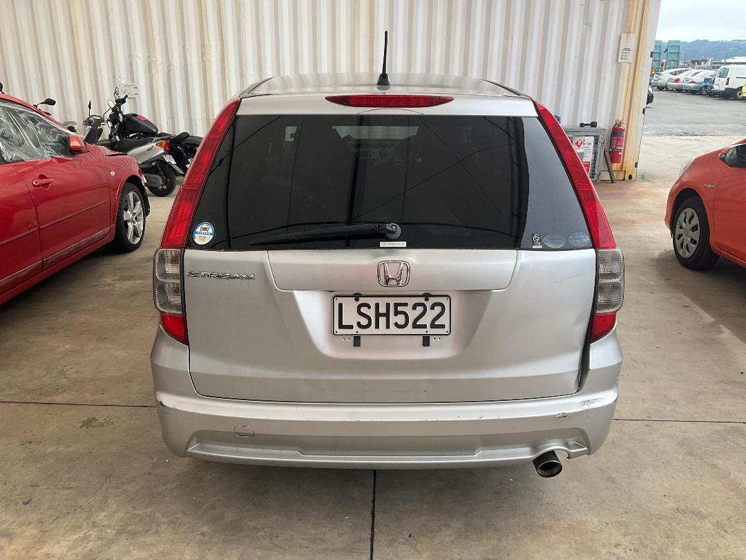 Photo '5' of Honda Stream Photo '5' of Honda Stream