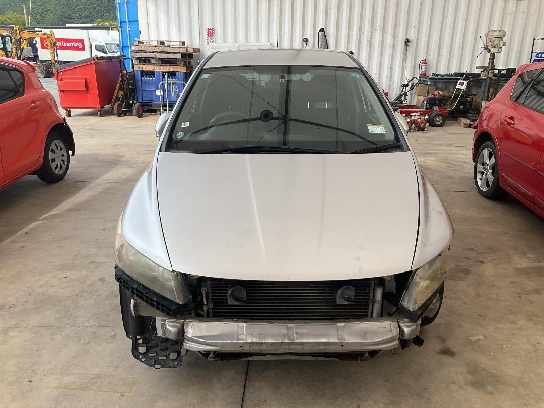 Photo '2' of Honda Stream Photo '2' of Honda Stream