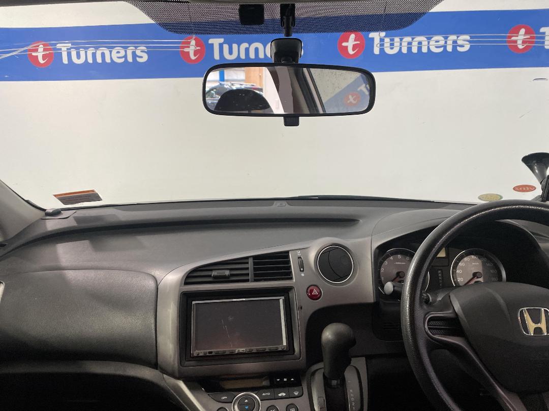 Photo '17' of Honda Stream