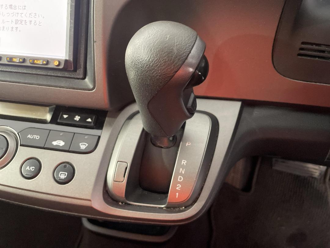 Photo '28' of Honda Stream