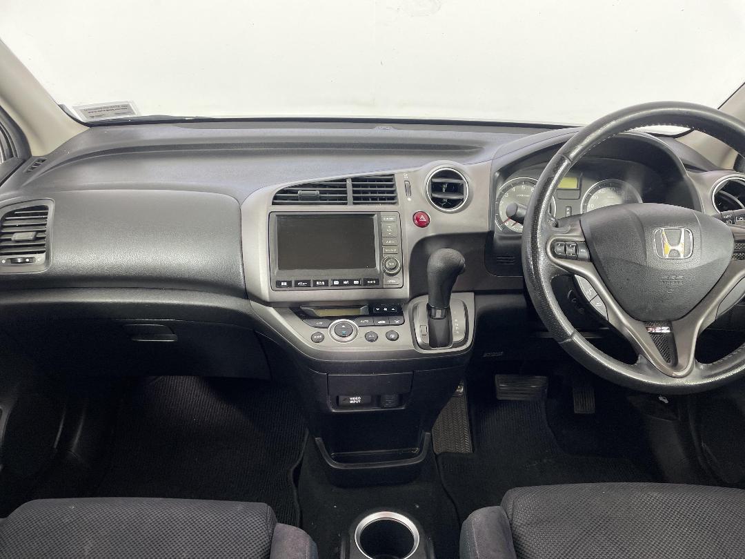 Photo '17' of Honda Stream