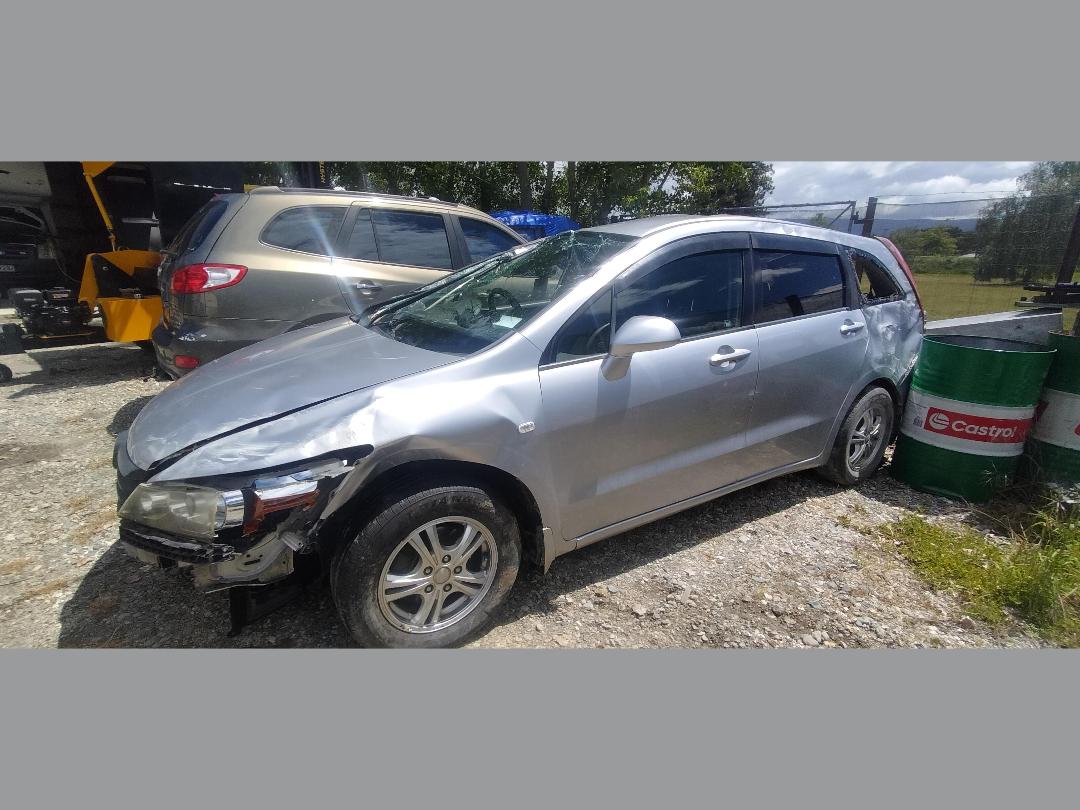 Photo '2' of Honda Stream