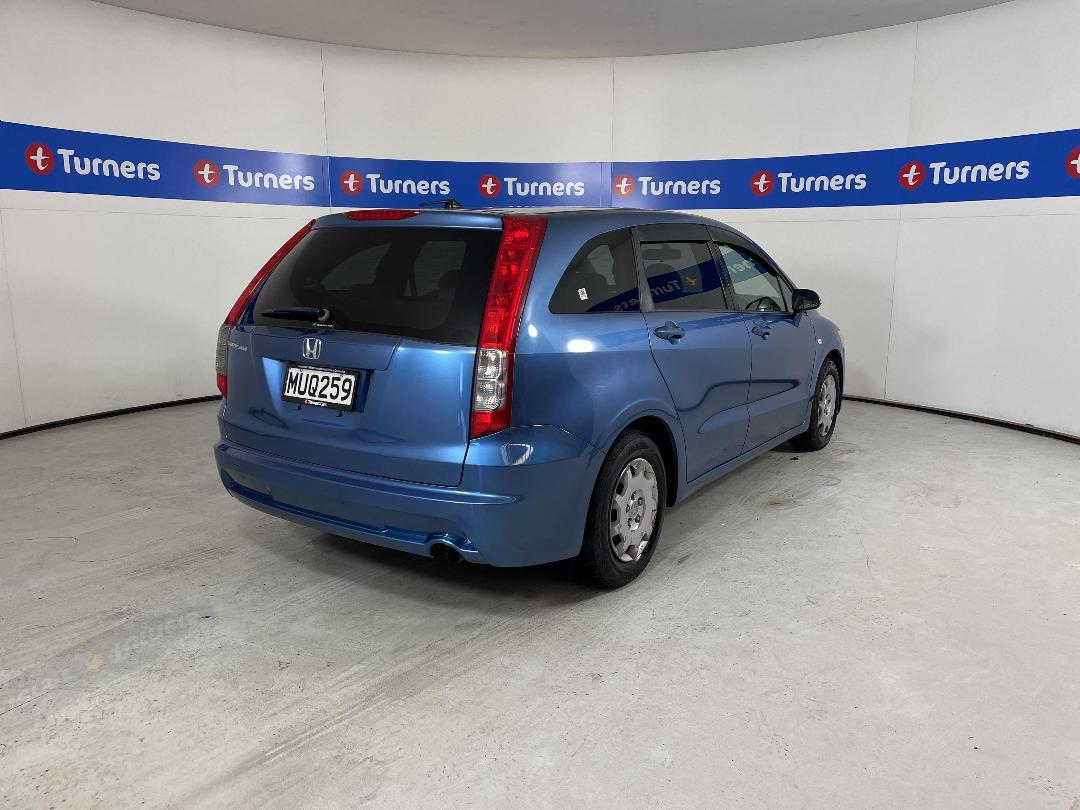 Photo '7' of Honda Stream Photo '7' of Honda Stream