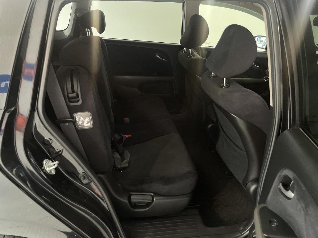 Photo '20' of Honda Stream