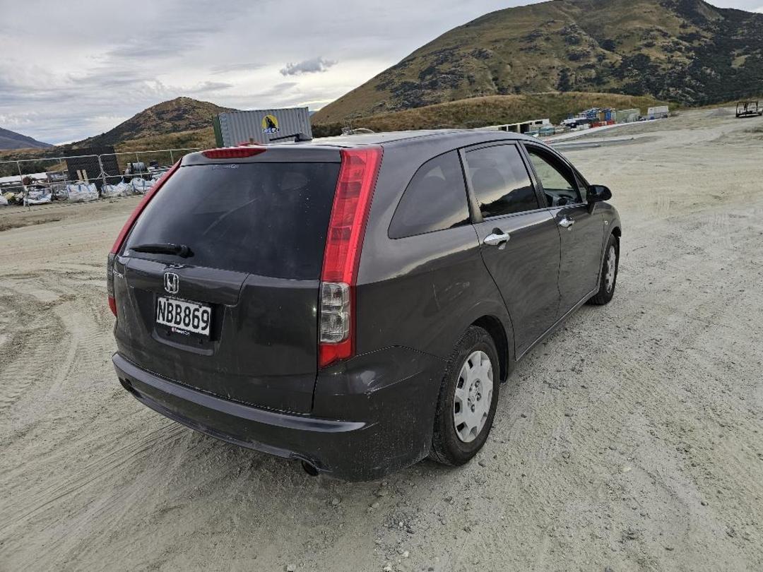 Photo '6' of Honda Stream