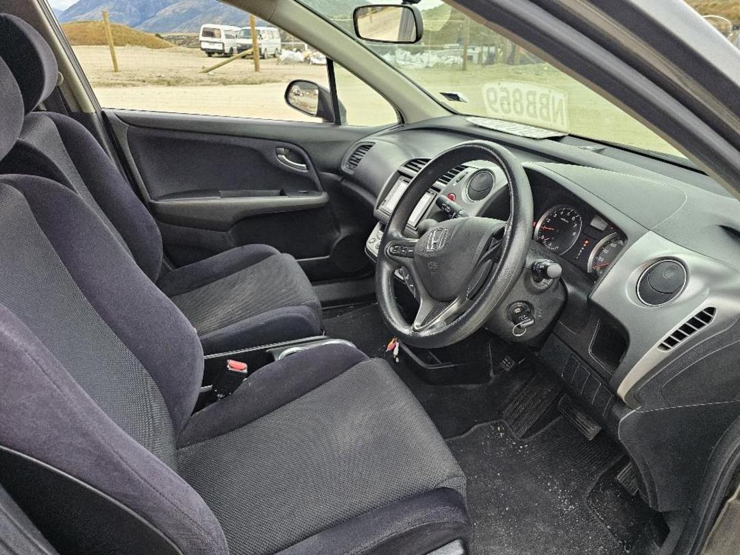 Photo '11' of Honda Stream